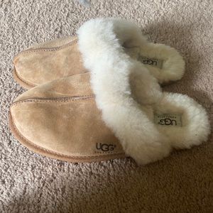 UGG Scuffette II